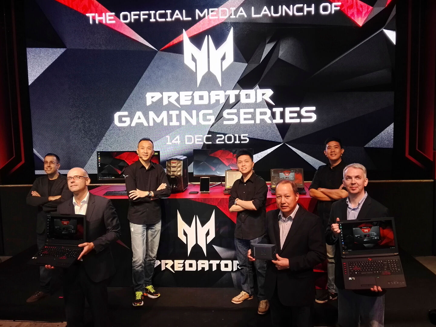 Acer Announces Predator 8 Gaming Tablet With Intel Atom x7 And Android 5.1